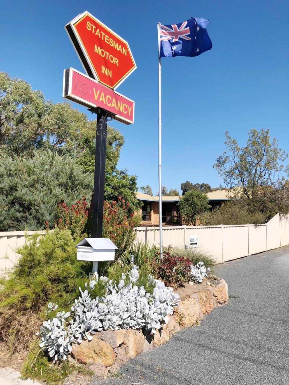 Statesman Motor Inn Ararat Exterior photo